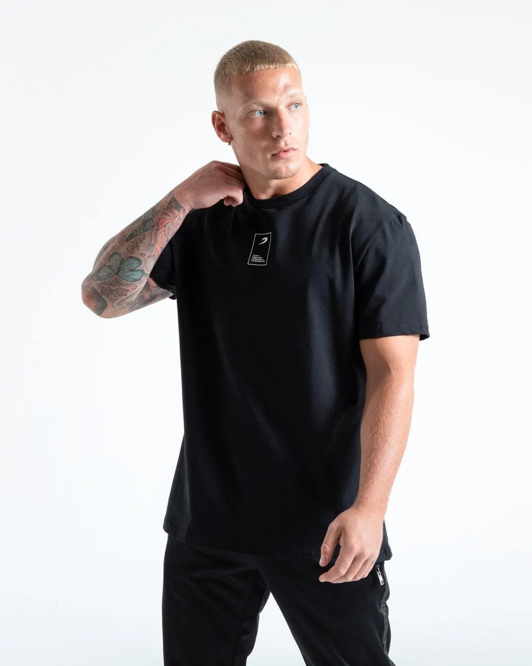 ESTABLISHED STRIKE T-SHIRT BLACK