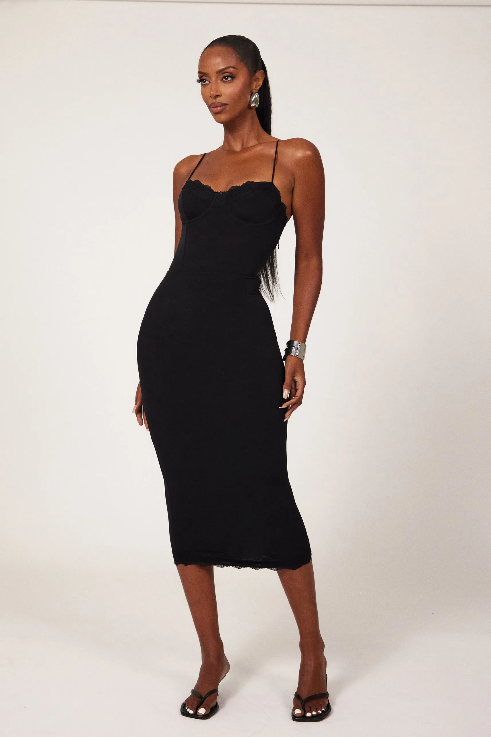 The Bij Midi in Black